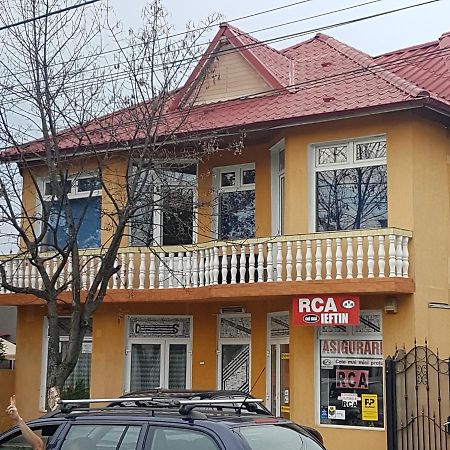 Hotel Relax Haus Hunedoara Zewnętrze zdjęcie