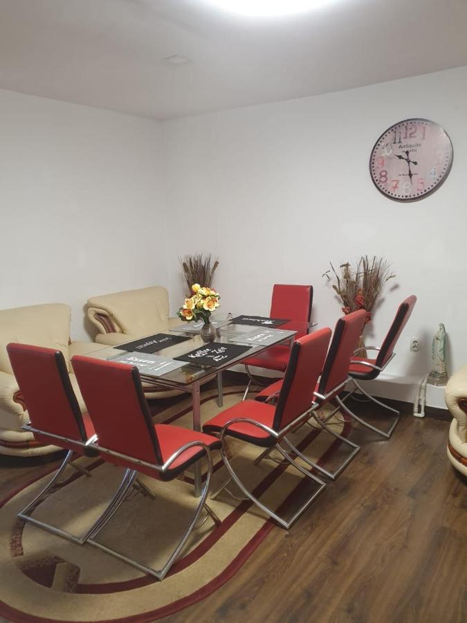 Hotel Relax Haus Hunedoara Zewnętrze zdjęcie
