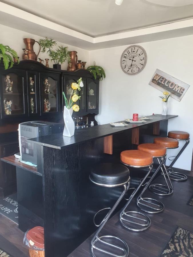 Hotel Relax Haus Hunedoara Zewnętrze zdjęcie