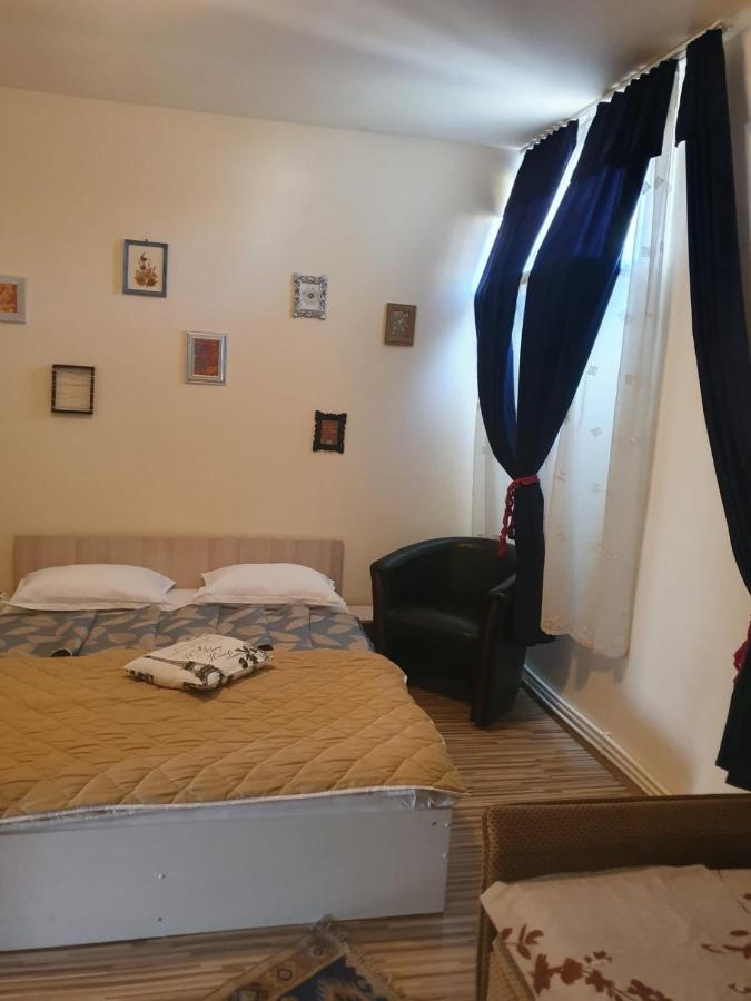Hotel Relax Haus Hunedoara Zewnętrze zdjęcie